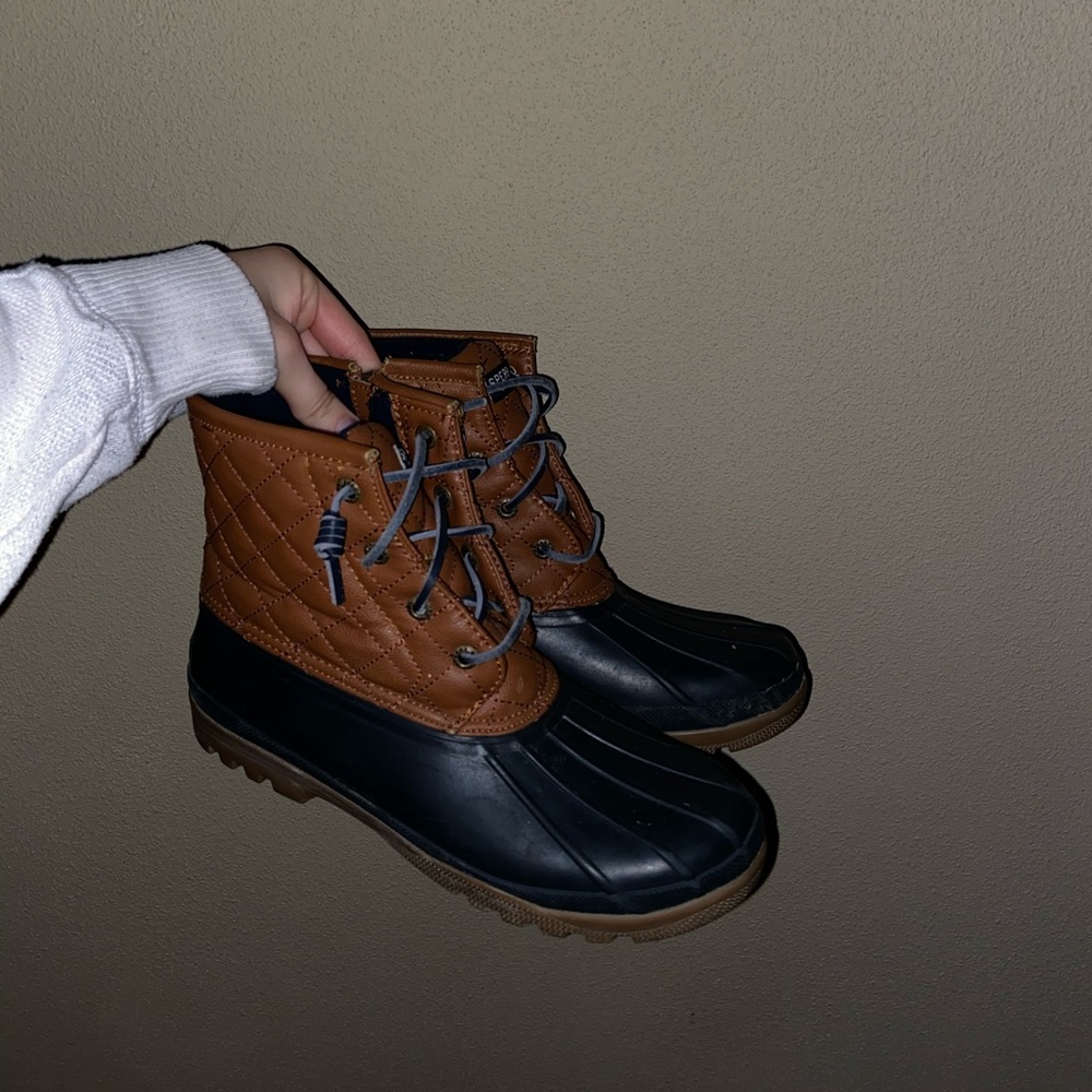 Women’s Sperry Duck boots size 8.5